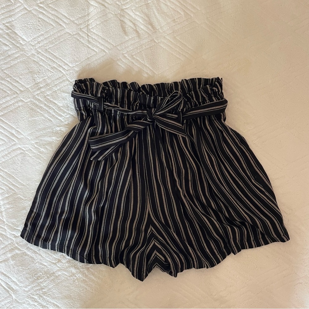 Hollister Tie-Waist Shorts